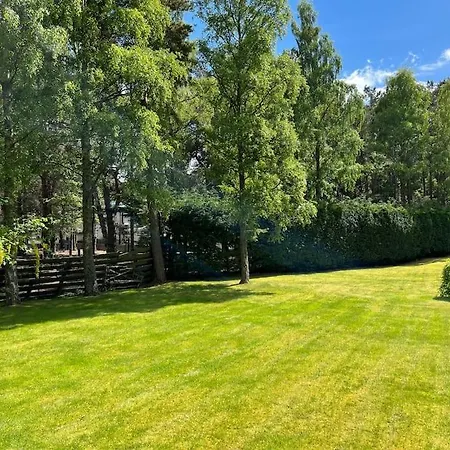 Ballater Bungalow - 4 Bed - Beautiful Garden Exterior foto