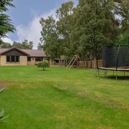 Ballater Bungalow - 4 Bed - Beautiful Garden Exterior foto