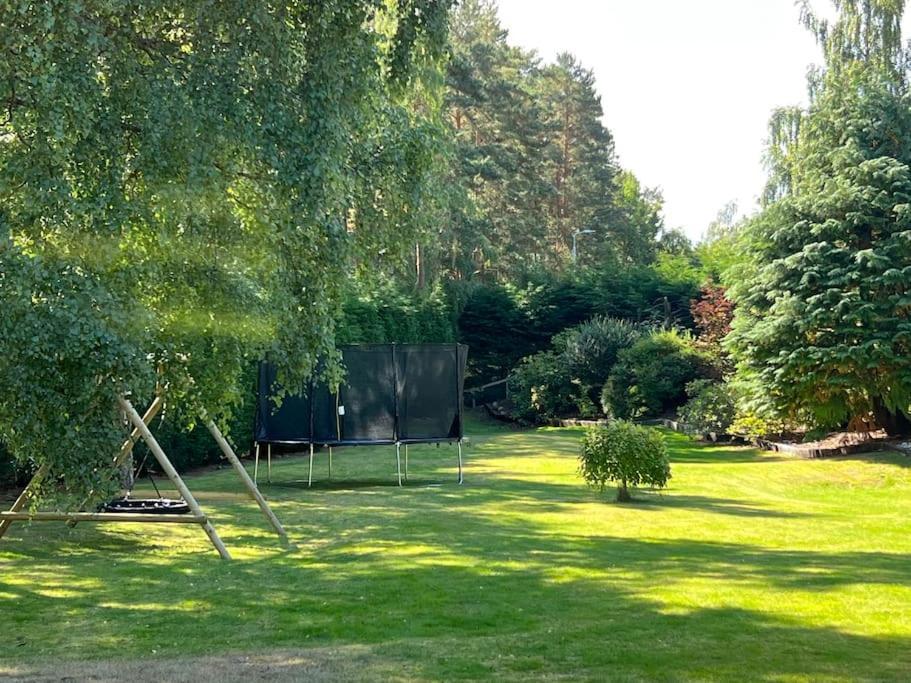 - 4 Bed - Beautiful Garden