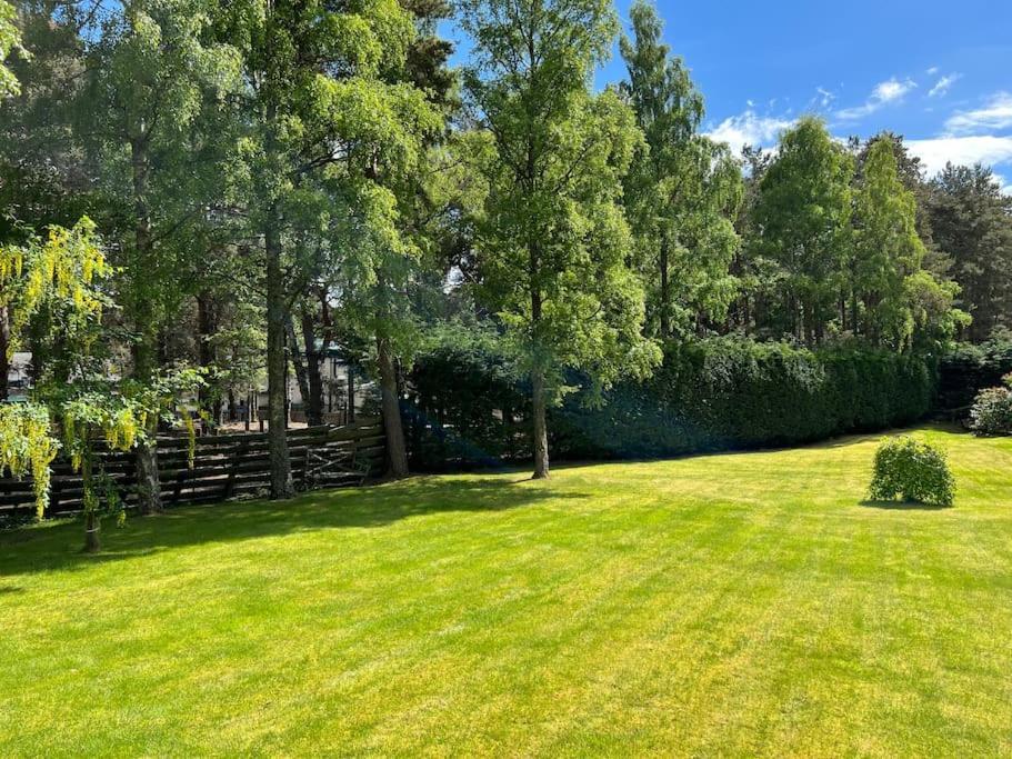 Holiday home - 4 Bed - Beautiful Garden *